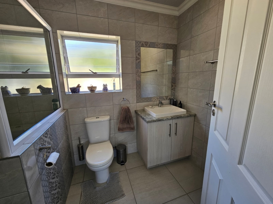 3 Bedroom Property for Sale in Stilbaai Wes Western Cape